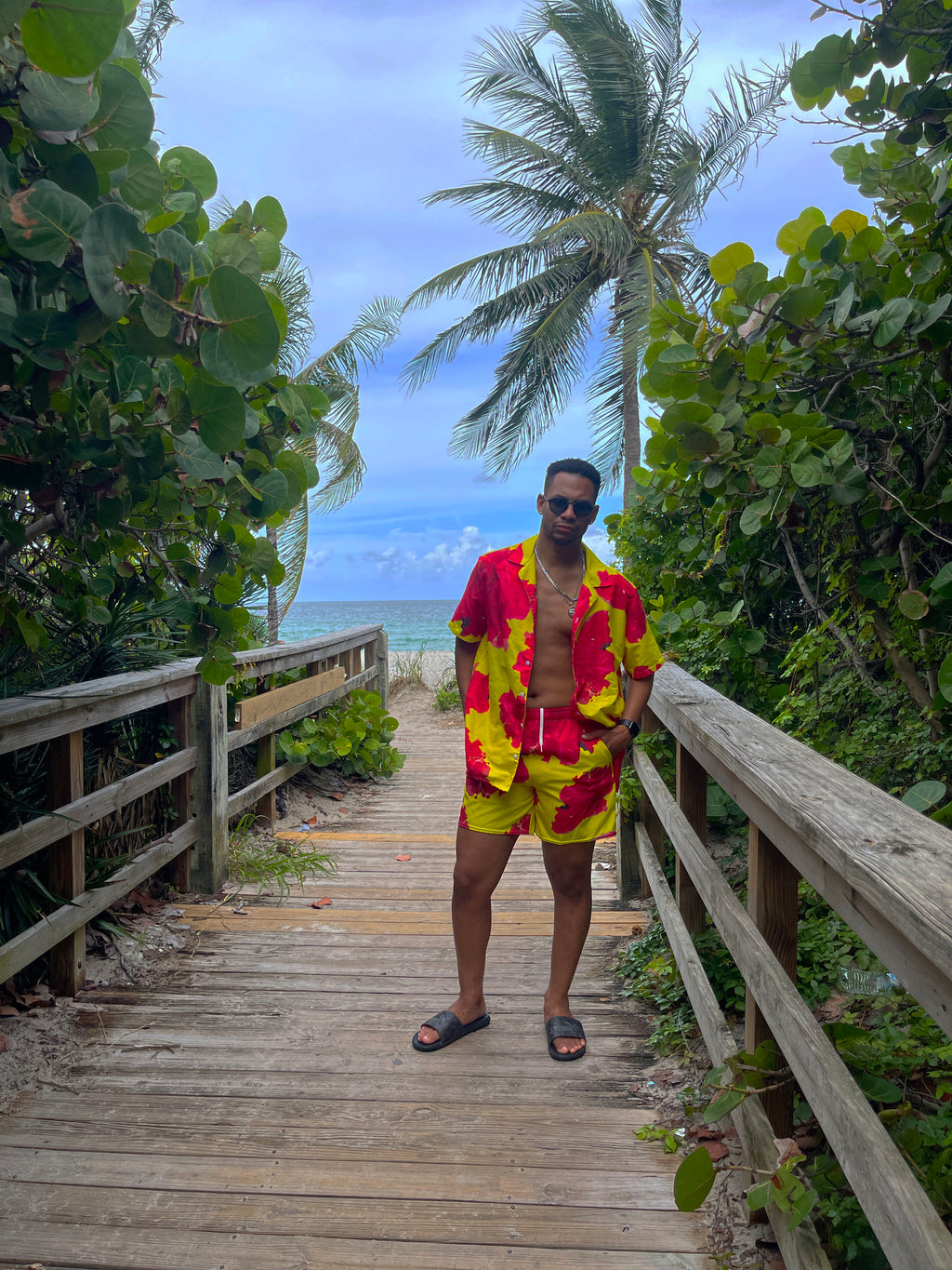 Men's Hibiscus Floral button shirt